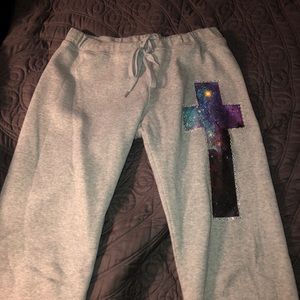 Sweatpants with cross